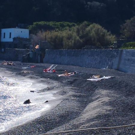 Casa Zu Peppino Lägenhet Lipari  Exteriör bild