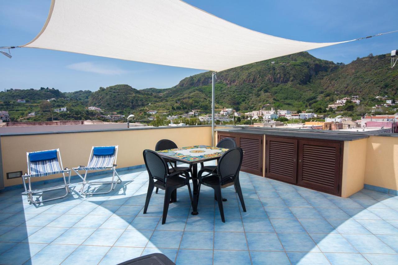 Casa Zu Peppino Lägenhet Lipari  Exteriör bild