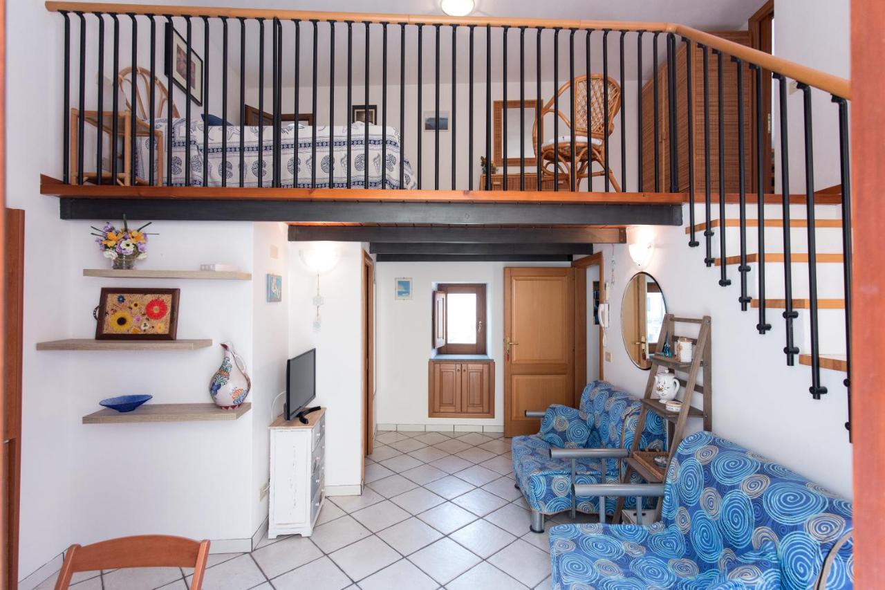 Casa Zu Peppino Lägenhet Lipari  Exteriör bild