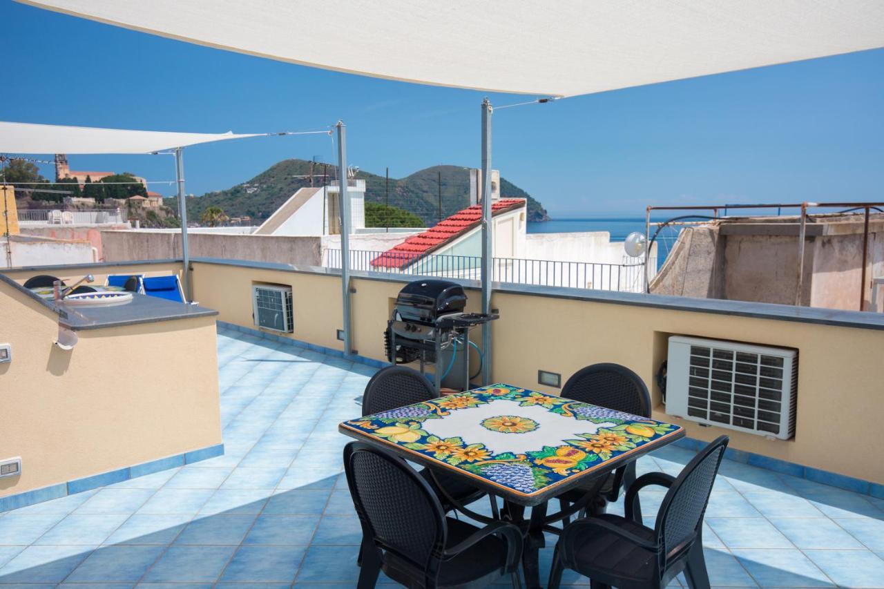 Casa Zu Peppino Lägenhet Lipari  Exteriör bild