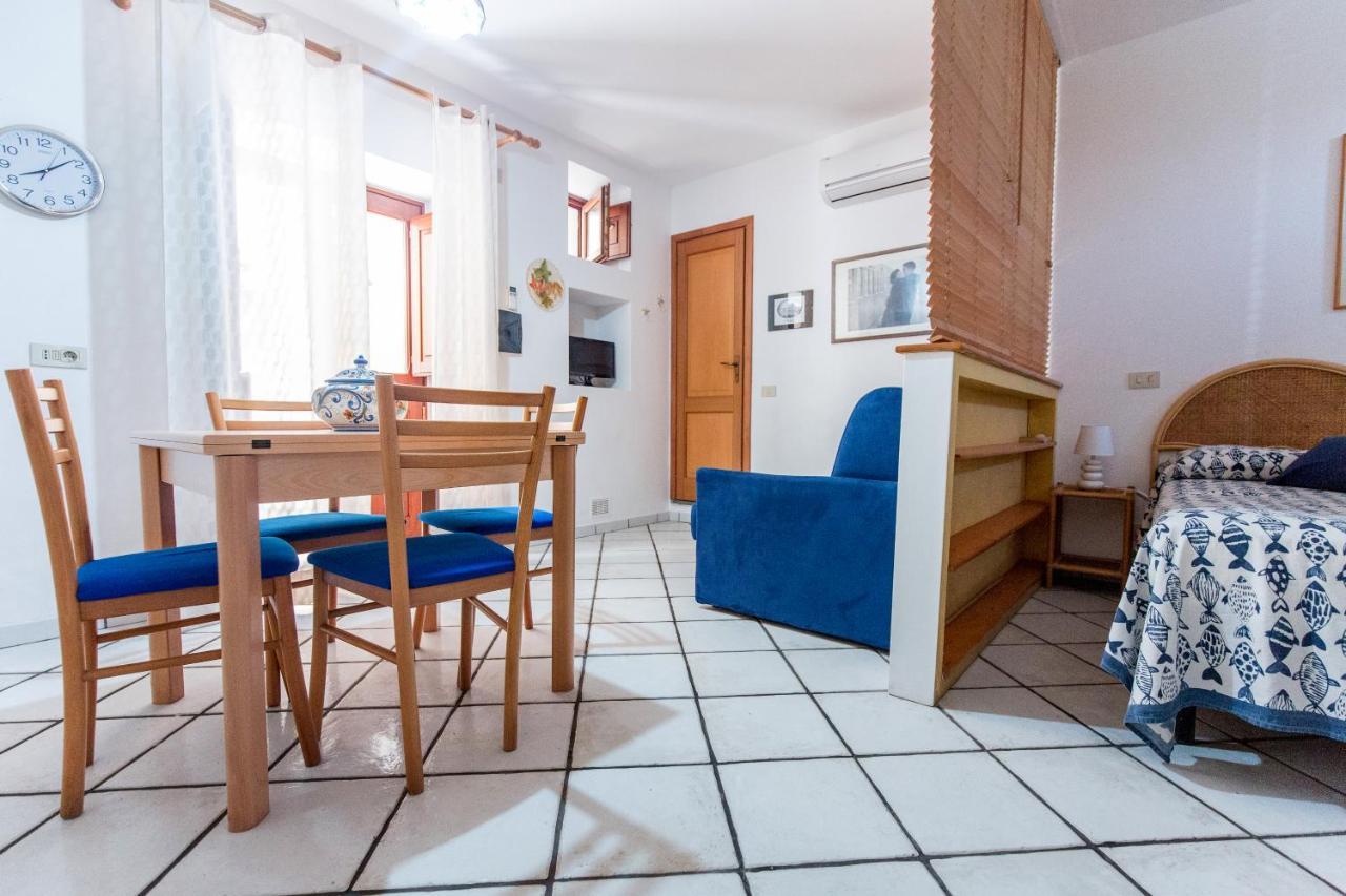 Casa Zu Peppino Lägenhet Lipari  Exteriör bild