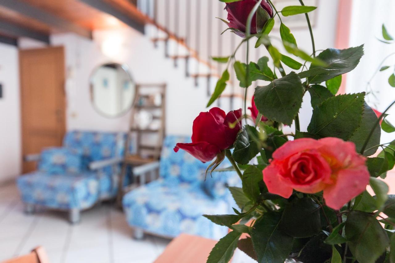 Casa Zu Peppino Lägenhet Lipari  Exteriör bild