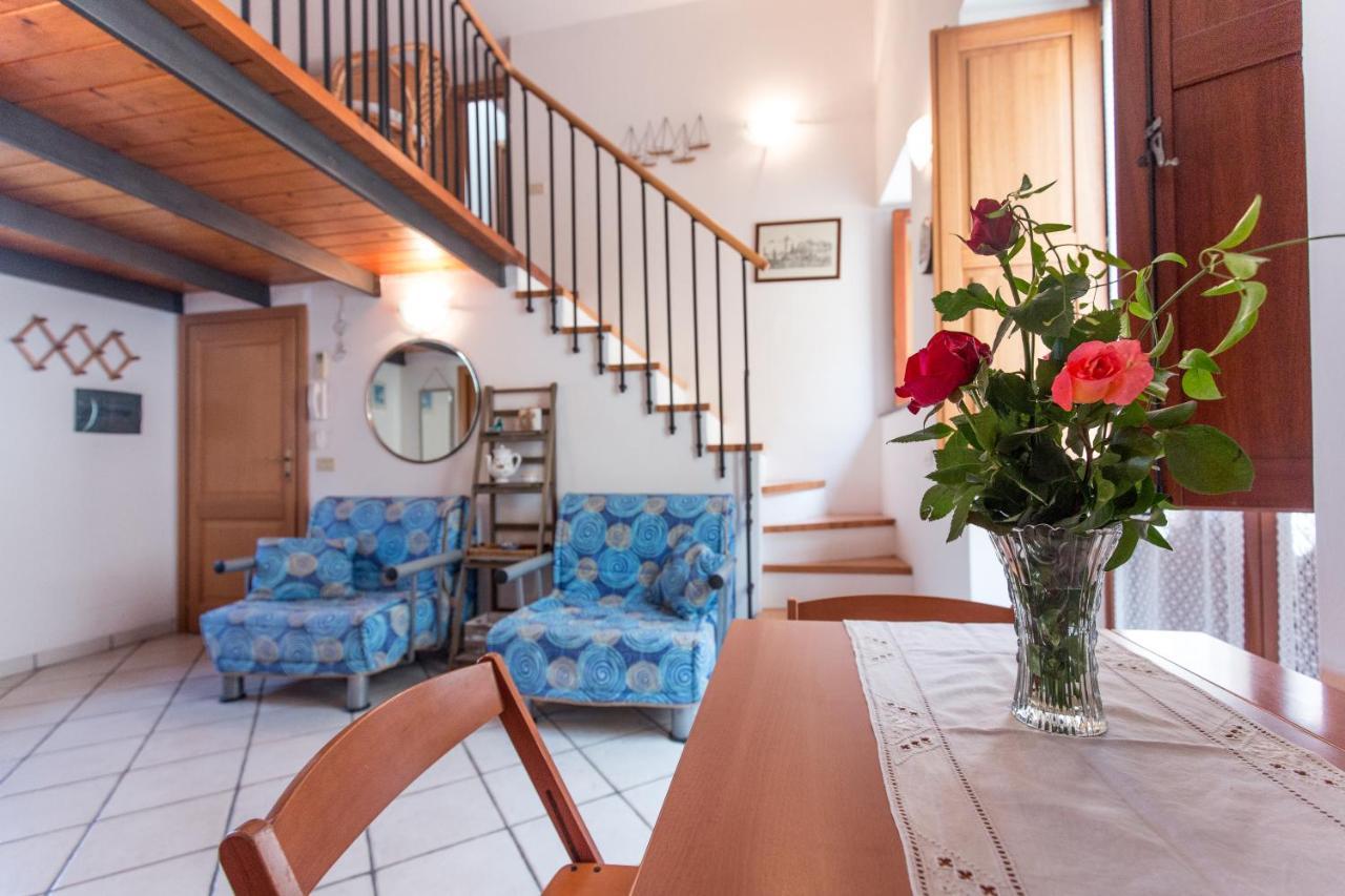 Casa Zu Peppino Lägenhet Lipari  Exteriör bild