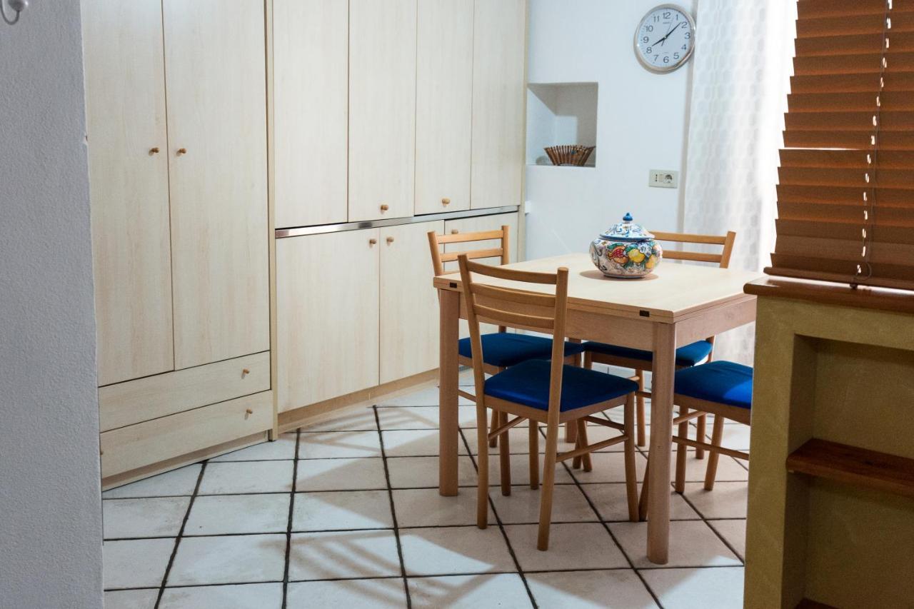 Casa Zu Peppino Lägenhet Lipari  Exteriör bild