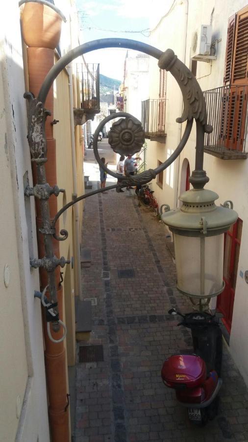 Casa Zu Peppino Lägenhet Lipari  Exteriör bild
