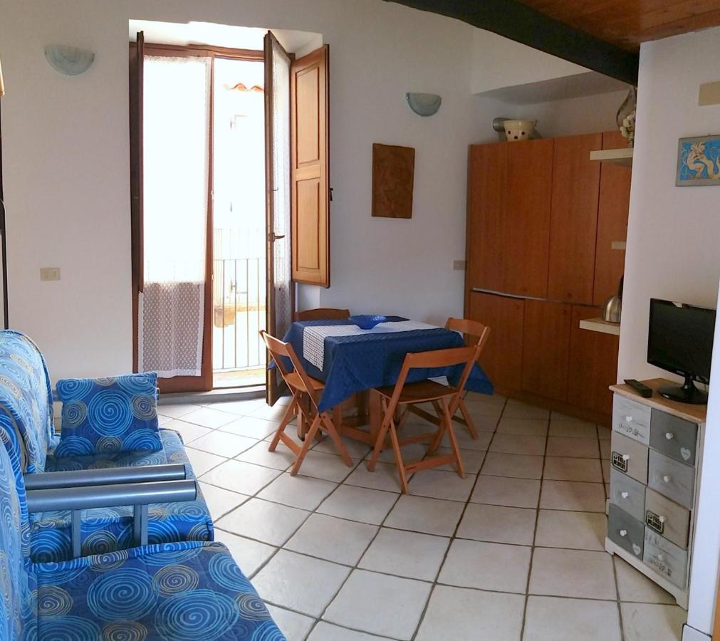 Casa Zu Peppino Lägenhet Lipari  Exteriör bild